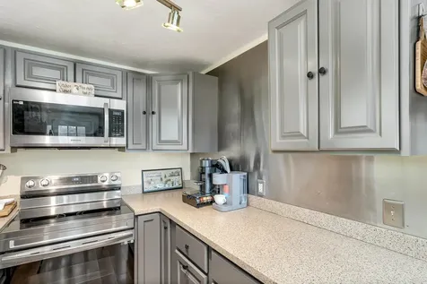 22 Hatch Corner Road Meredith NH 03253