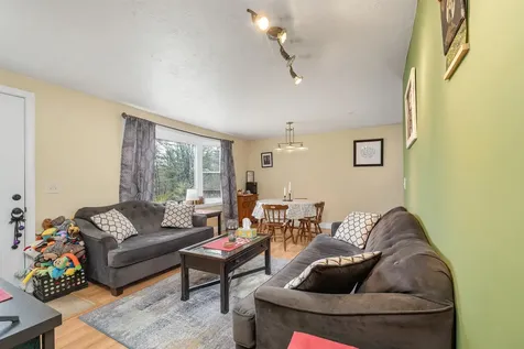 22 Hatch Corner Road Meredith NH 03253