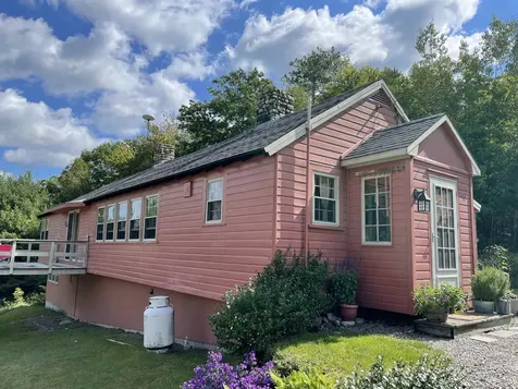 60 Effingham Road Ossipee NH 03864