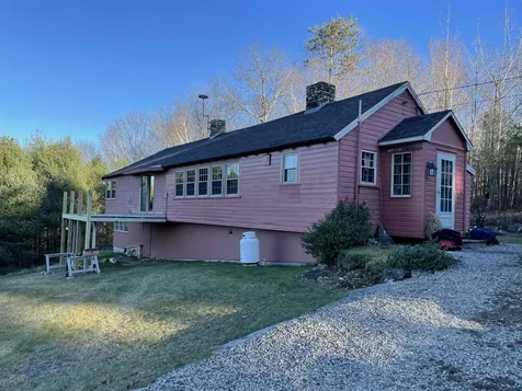 60 Effingham Road Ossipee NH 03864