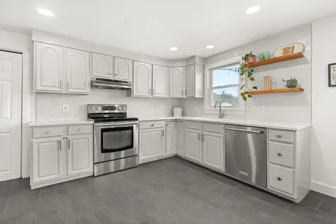 35 Ruby Road Portsmouth NH 03801