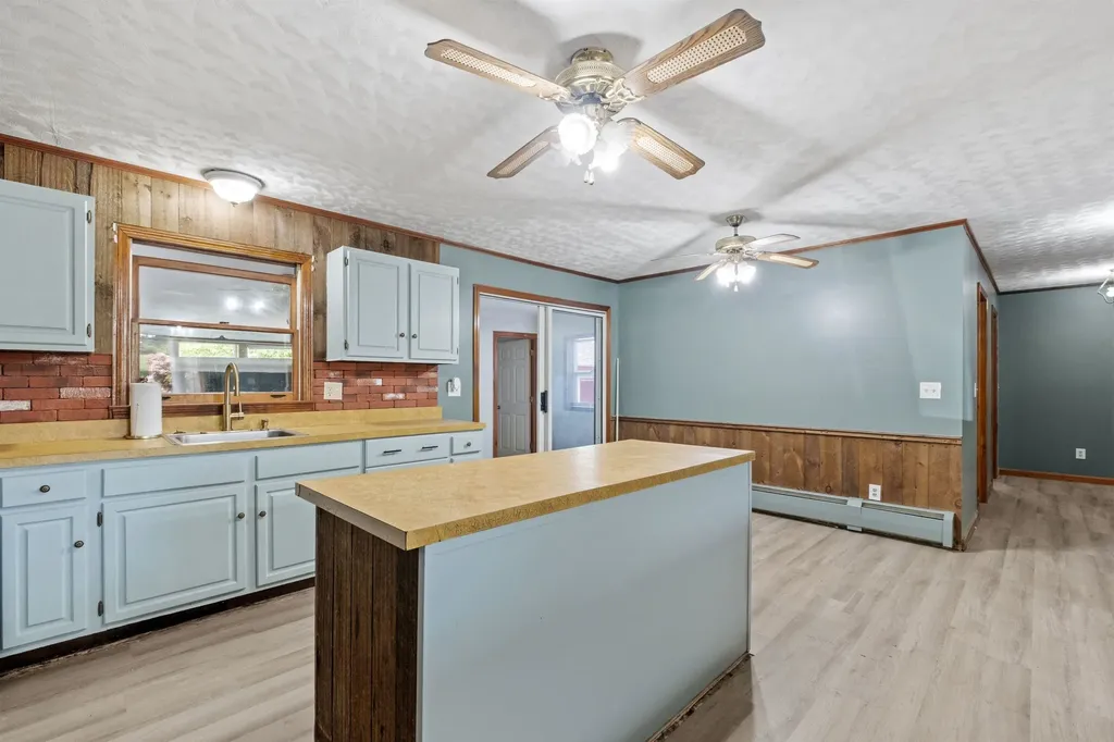 148 Brushwood Road Haverhill NH 03774