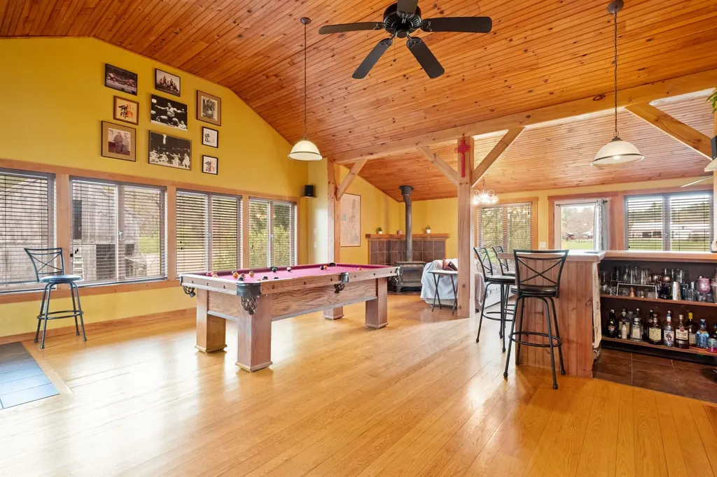 5 Couchtown Road Warner NH 03278