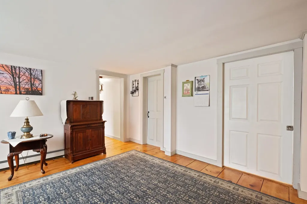 5 Couchtown Road Warner NH 03278