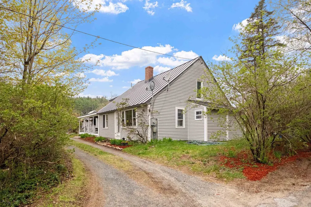 5 Couchtown Road Warner NH 03278