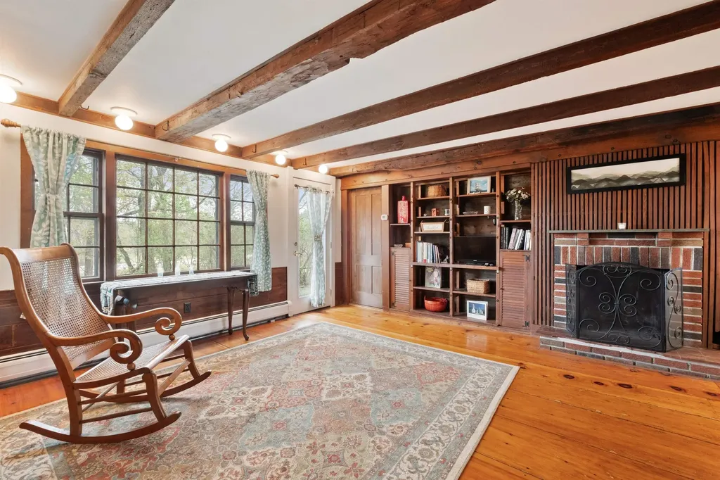 5 Couchtown Road Warner NH 03278