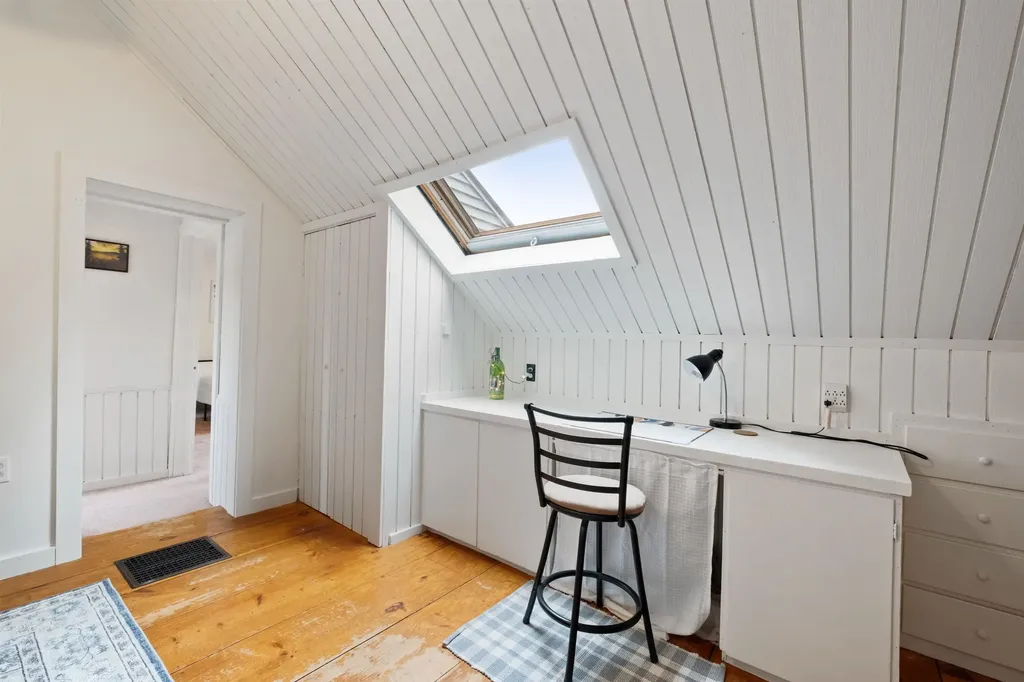 5 Couchtown Road Warner NH 03278