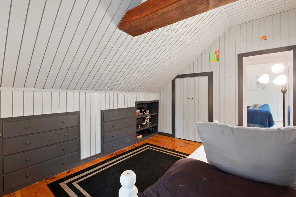 5 Couchtown Road Warner NH 03278