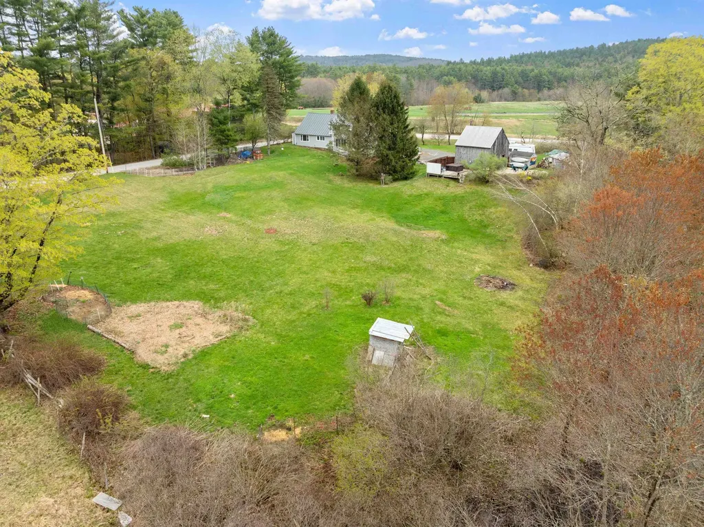 5 Couchtown Road Warner NH 03278