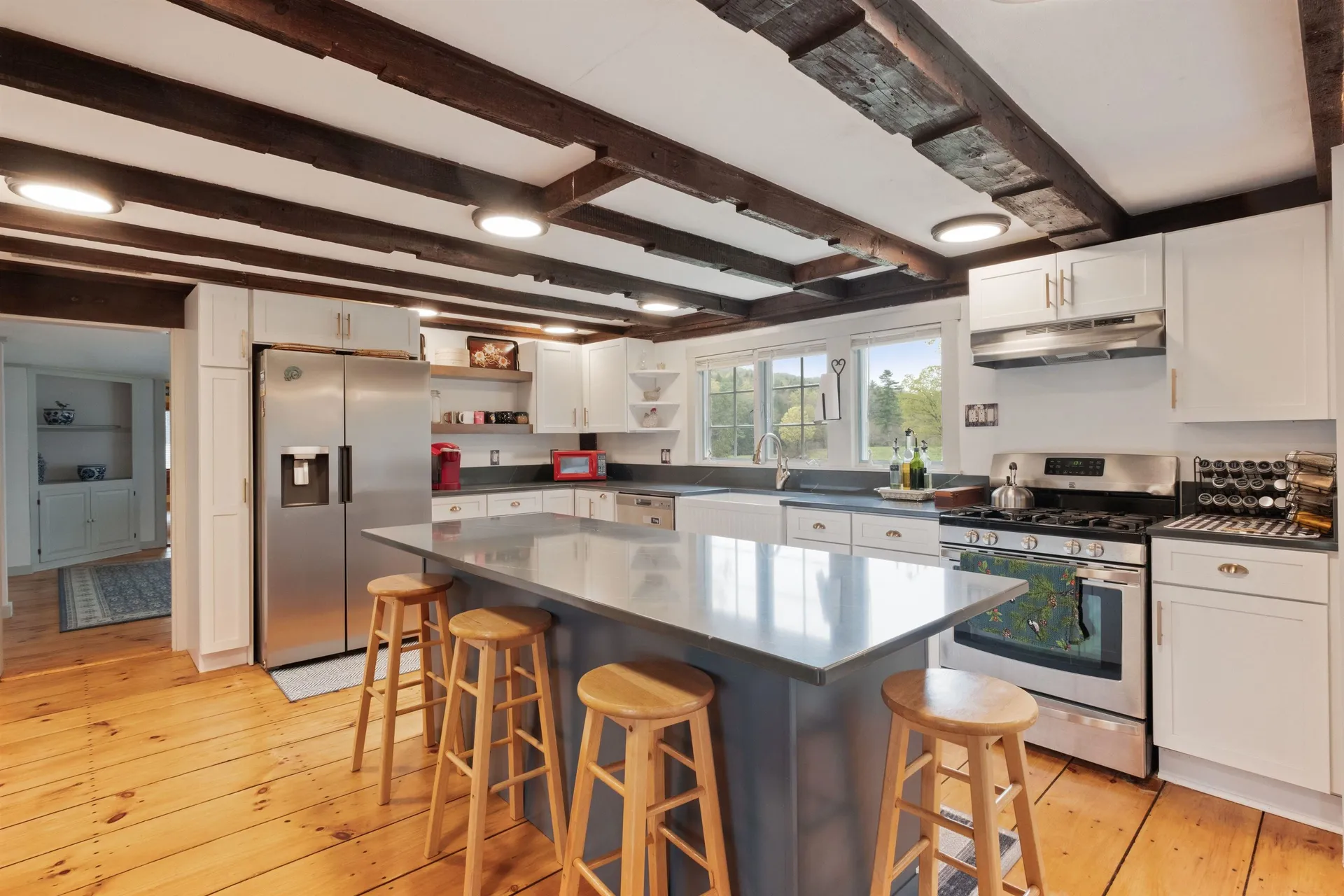 5 Couchtown Road Warner NH 03278