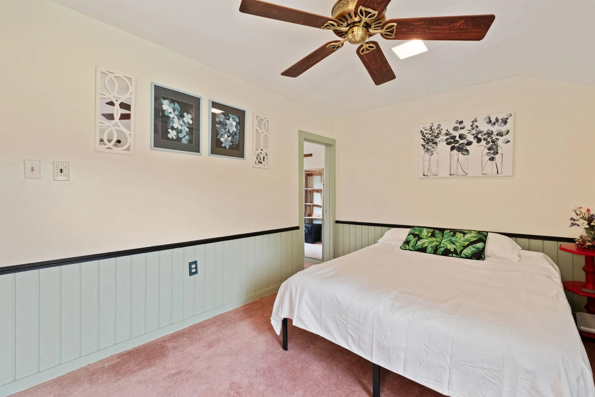 5 Couchtown Road Warner NH 03278