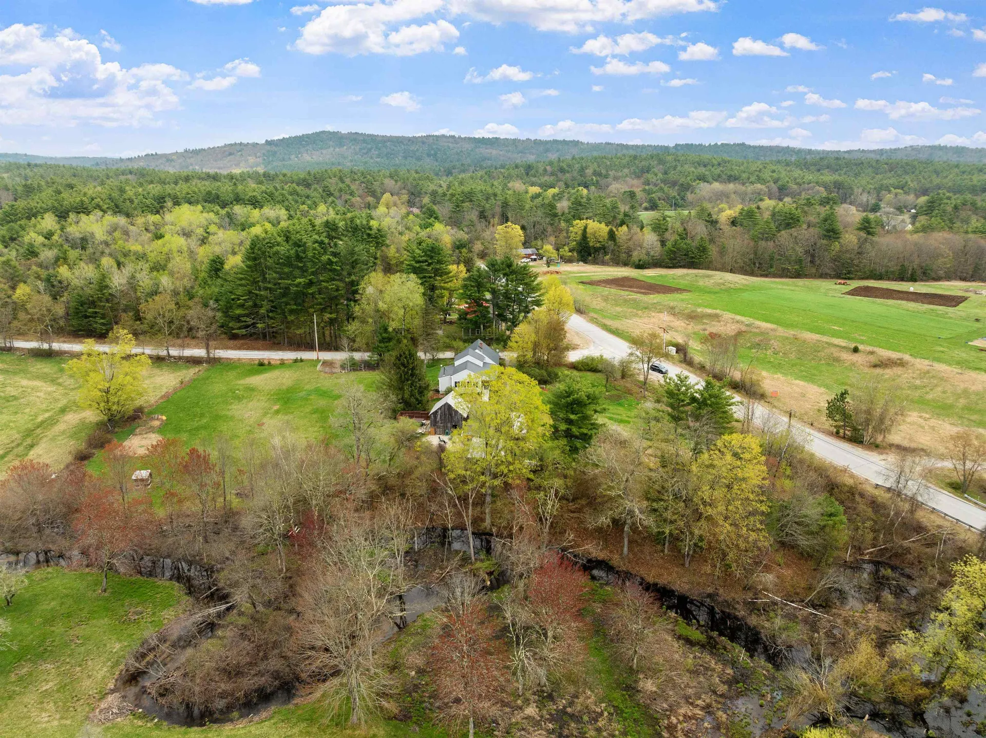 5 Couchtown Road Warner NH 03278