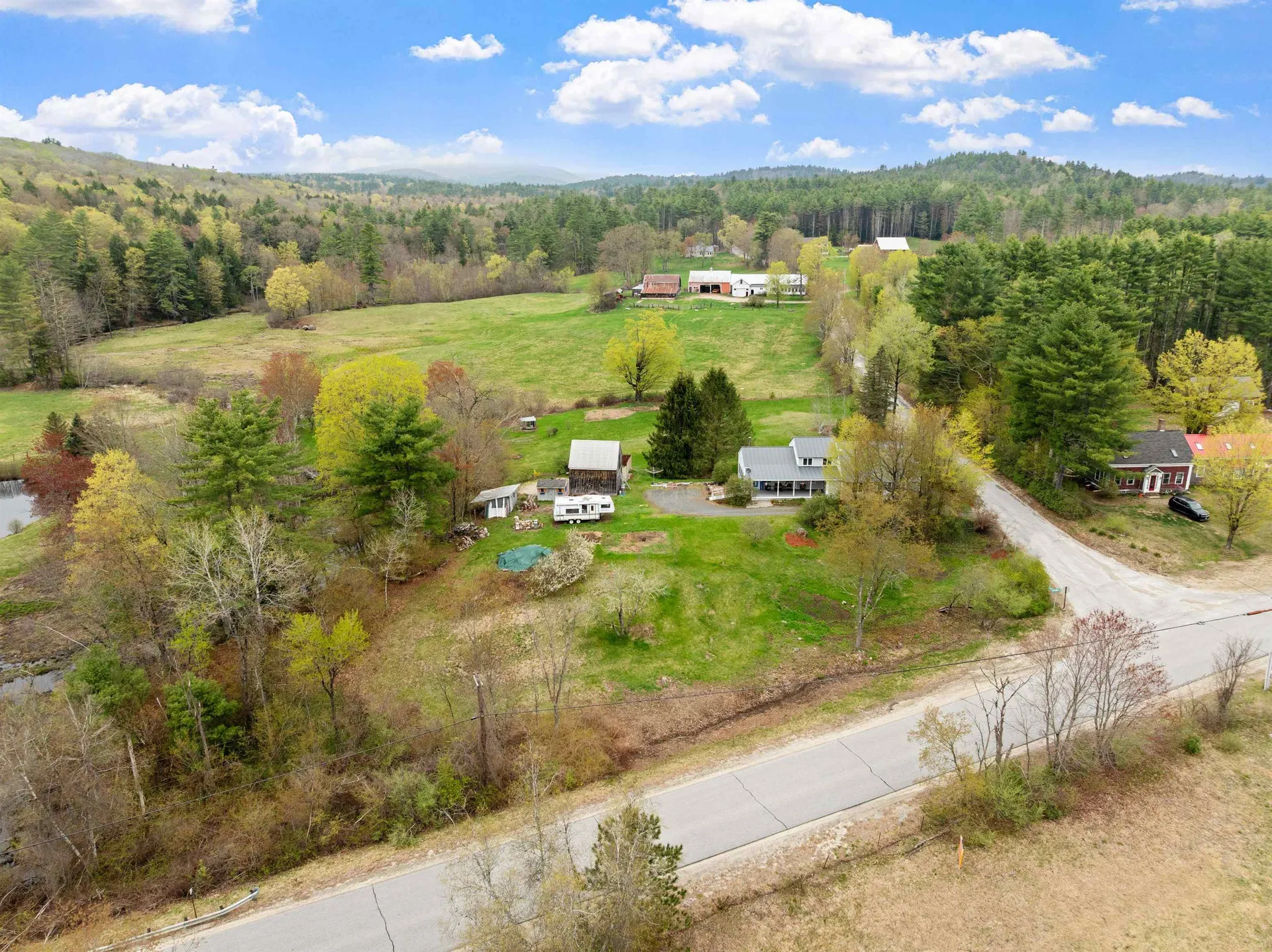 5 Couchtown Road Warner NH 03278