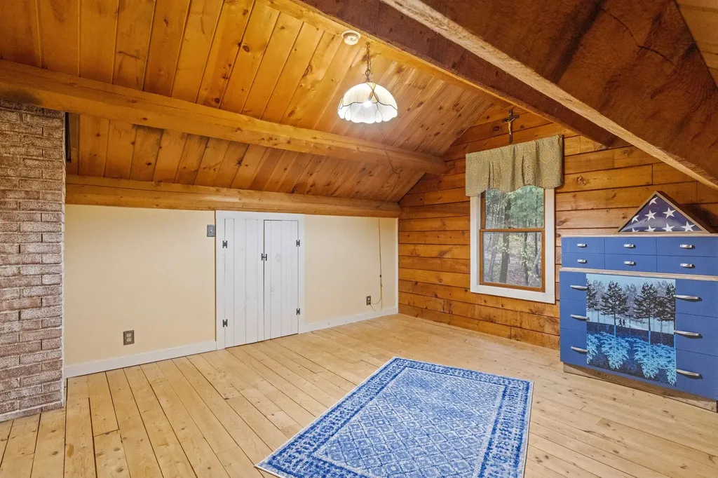 4050 River Road Bristol NH 03222