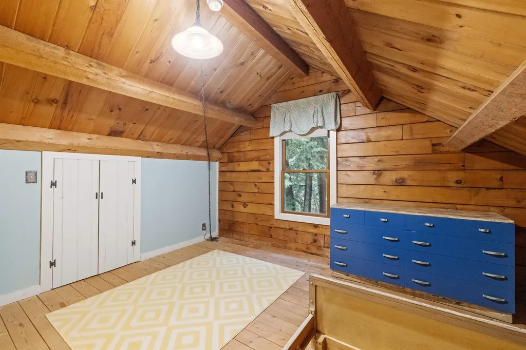 4050 River Road Bristol NH 03222