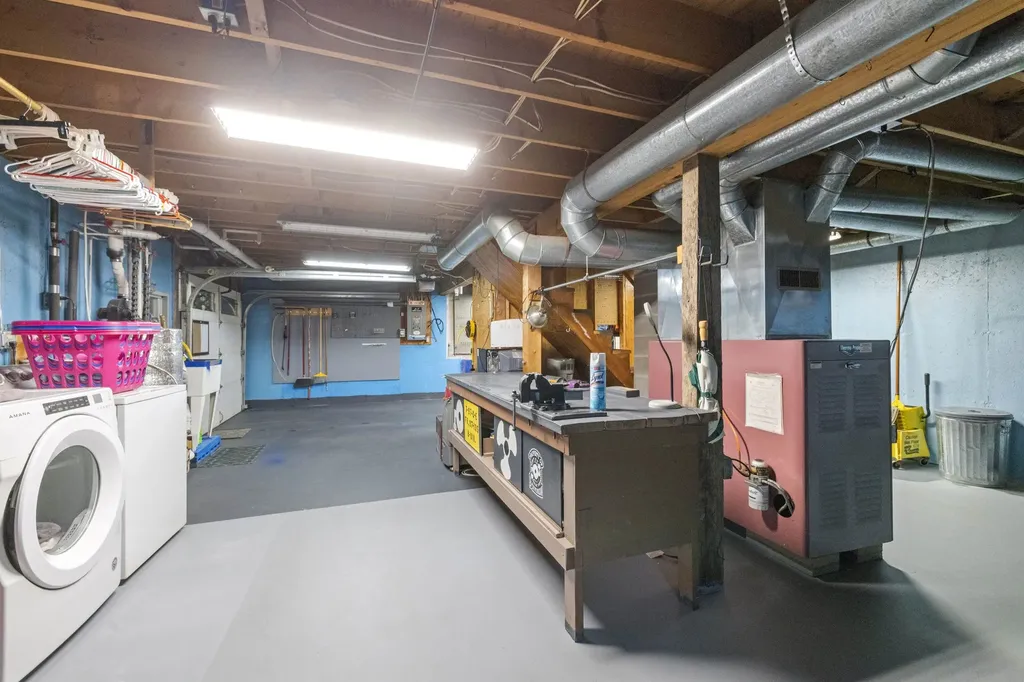 4050 River Road Bristol NH 03222