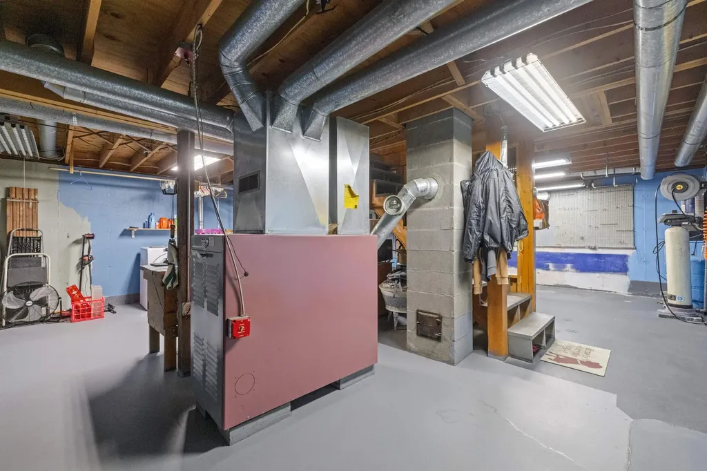 4050 River Road Bristol NH 03222