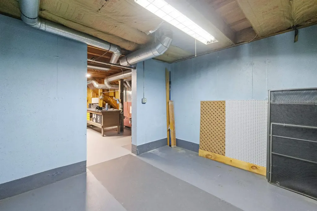 4050 River Road Bristol NH 03222