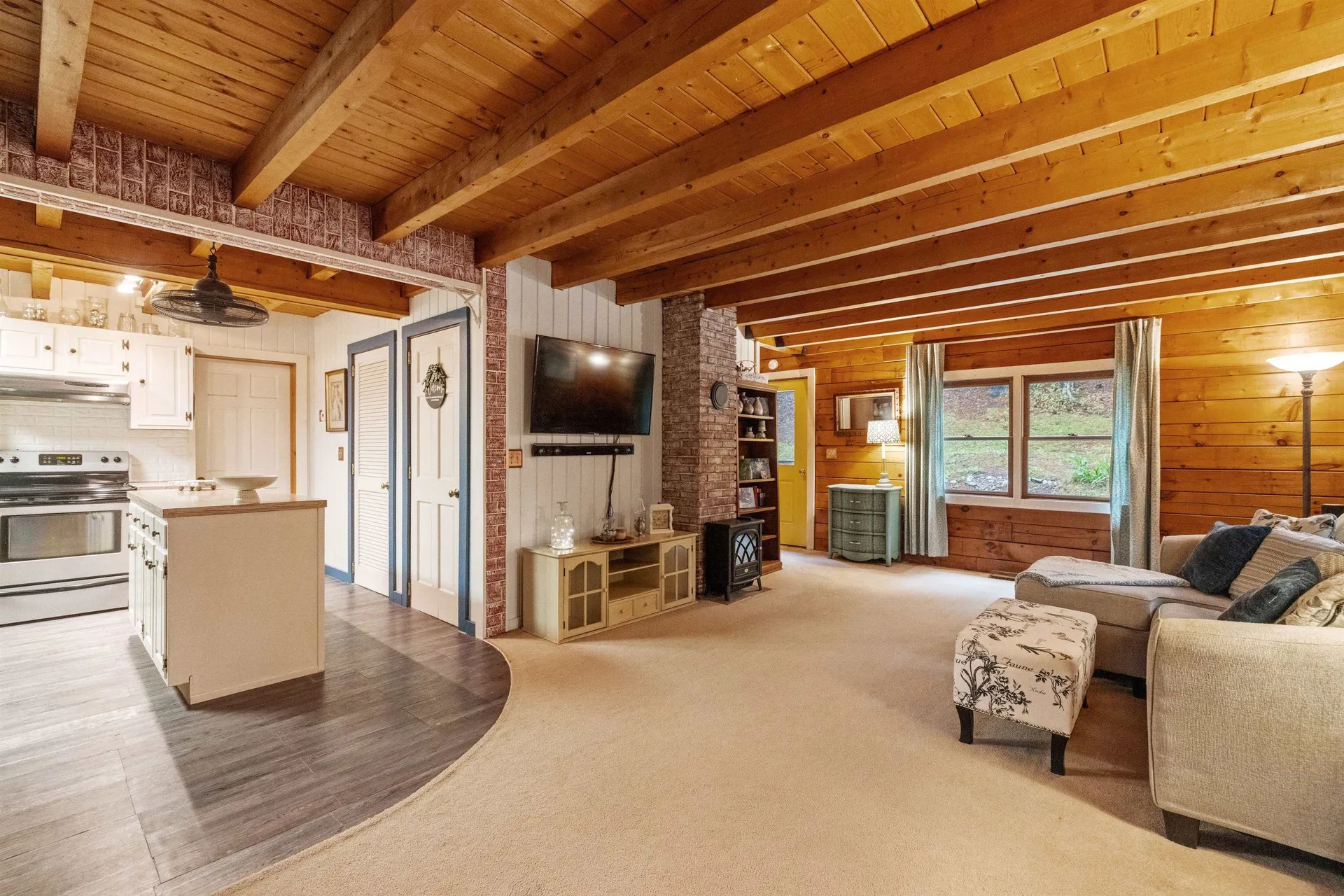 4050 River Road Bristol NH 03222