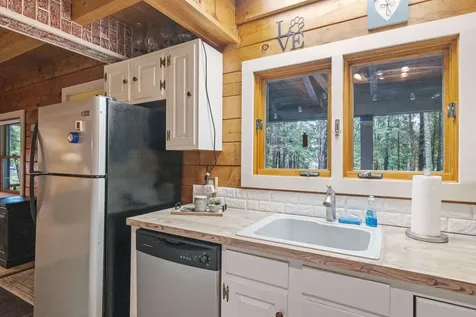 4050 River Road Bristol NH 03222