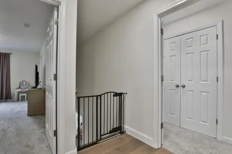 28 Autumn Lane Raymond NH 03077