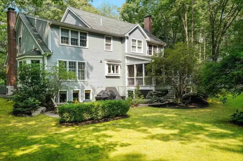3 Bassett Lane Newfields NH 03856