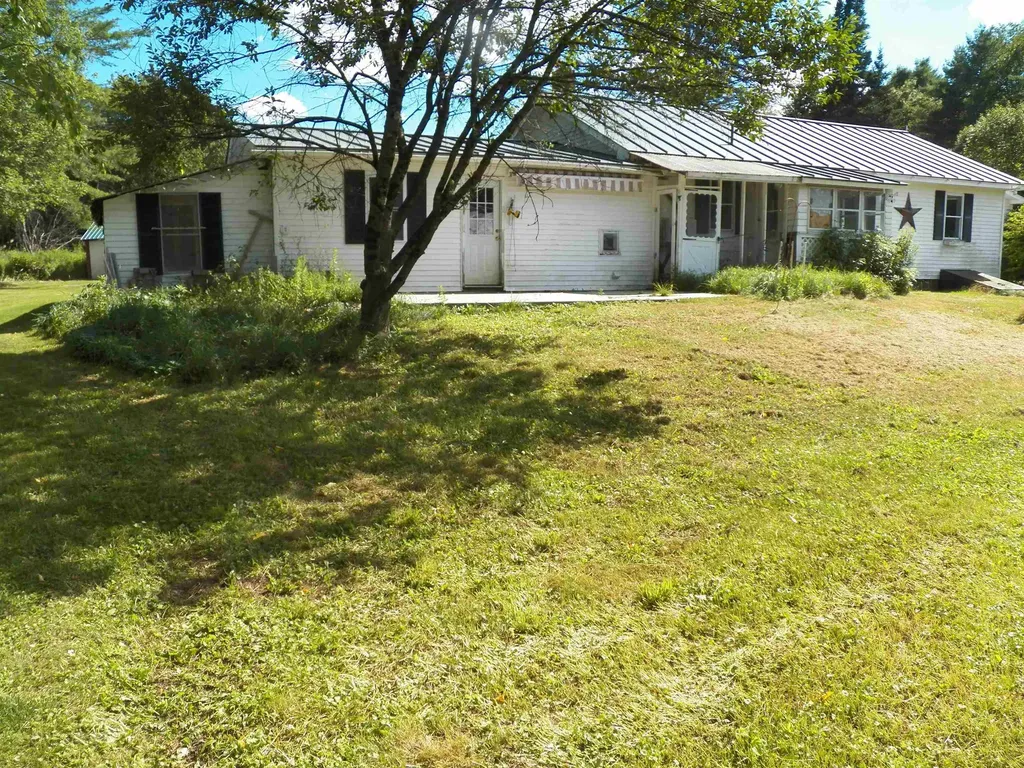 27 N Hedgehog Hill Road Unity NH 03743