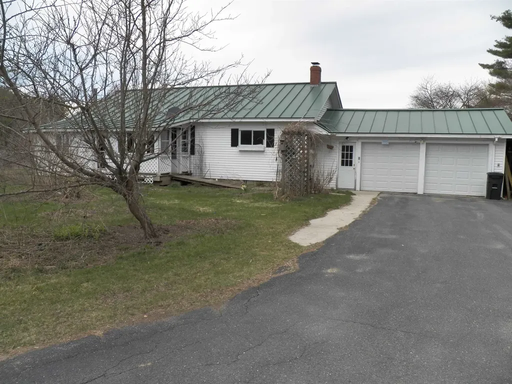 27 N Hedgehog Hill Road Unity NH 03743
