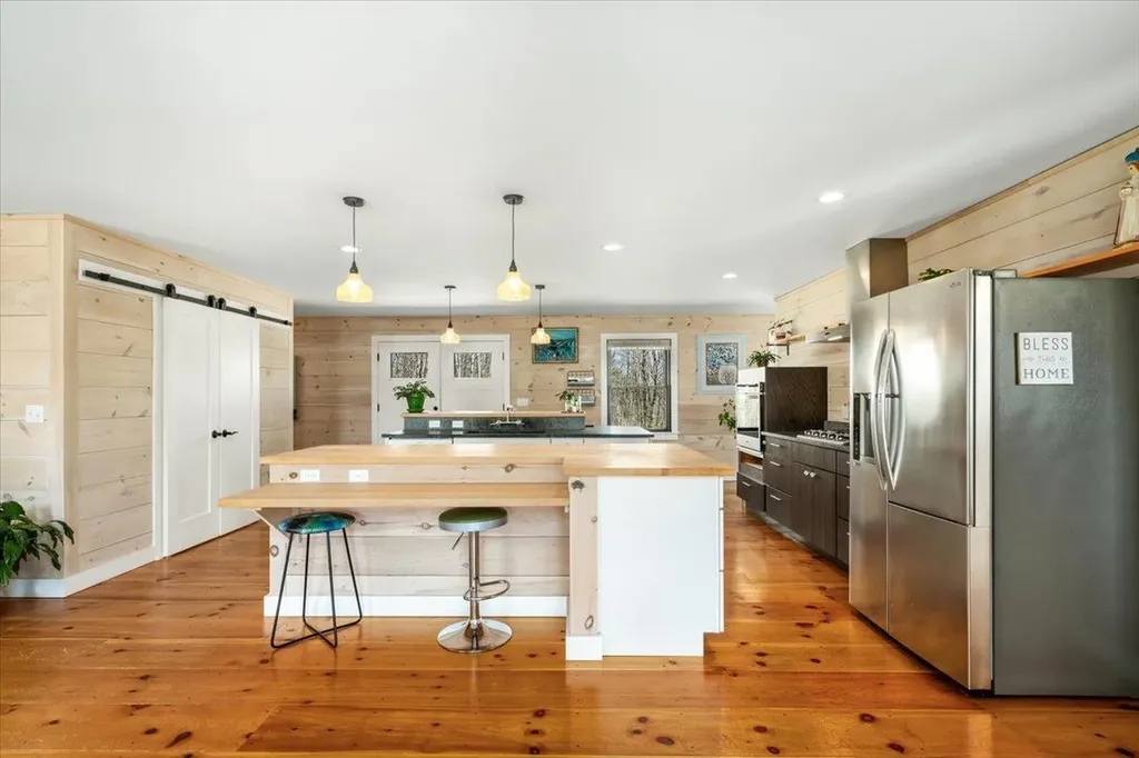 254 Brooks Road Barrington NH 03825