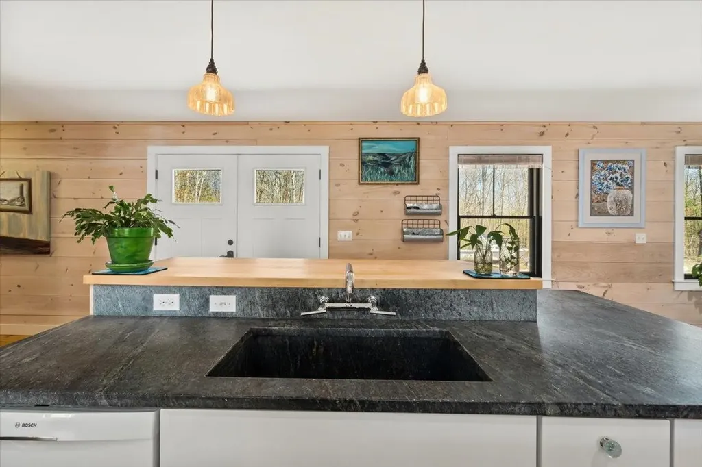 254 Brooks Road Barrington NH 03825