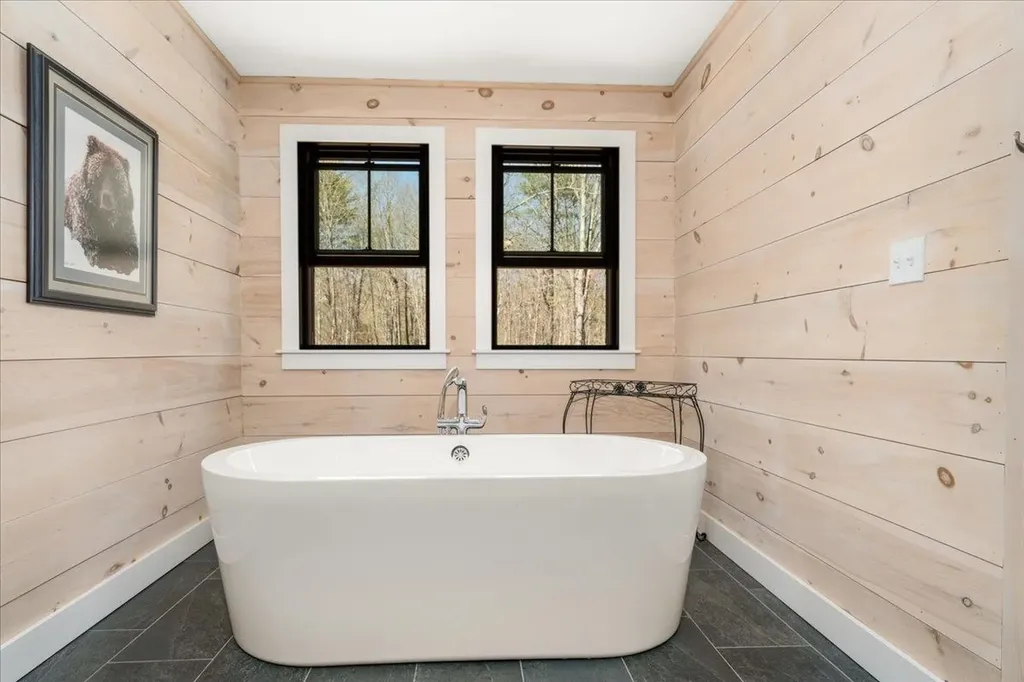 254 Brooks Road Barrington NH 03825