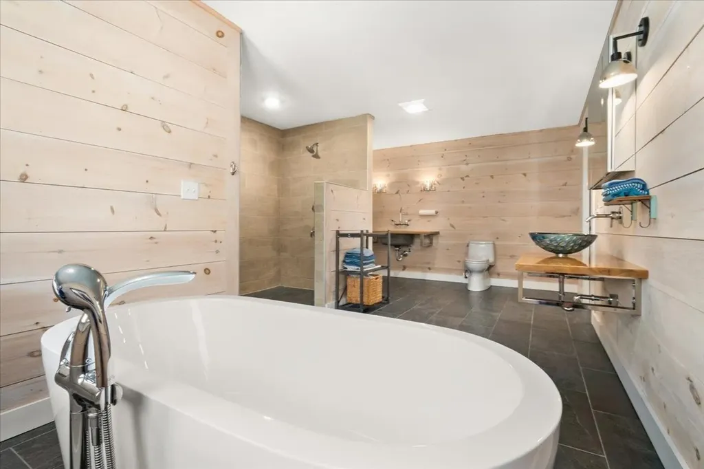 254 Brooks Road Barrington NH 03825