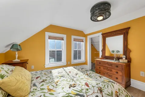 59 Elm Street Street Wolfeboro NH 03894