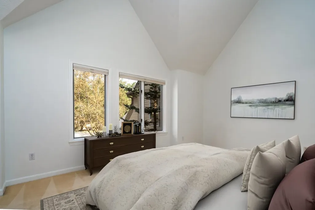 77 Dorchester Way Nashua NH 03064