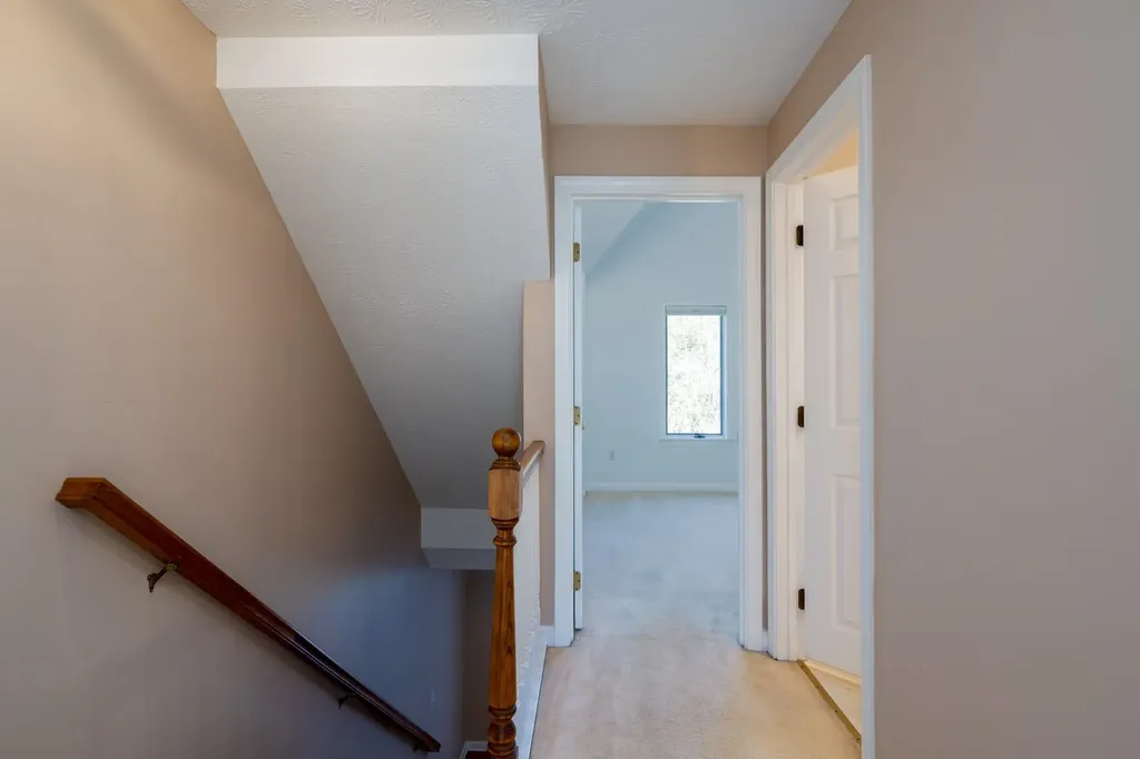 77 Dorchester Way Nashua NH 03064