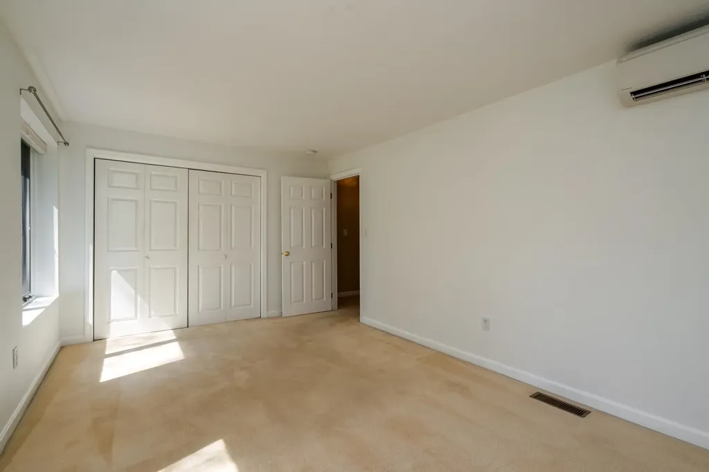 77 Dorchester Way Nashua NH 03064