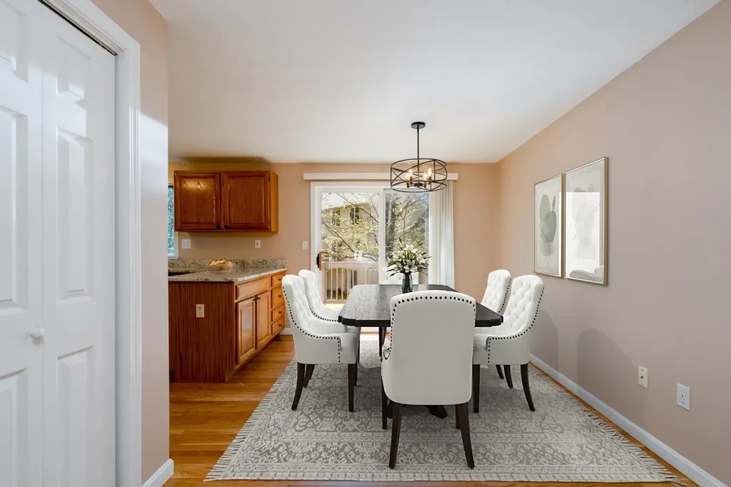 77 Dorchester Way Nashua NH 03064