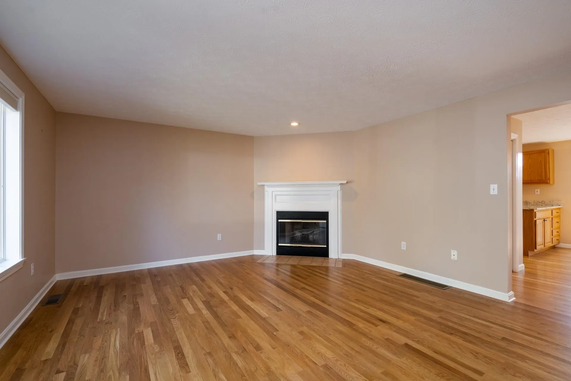 77 Dorchester Way Nashua NH 03064