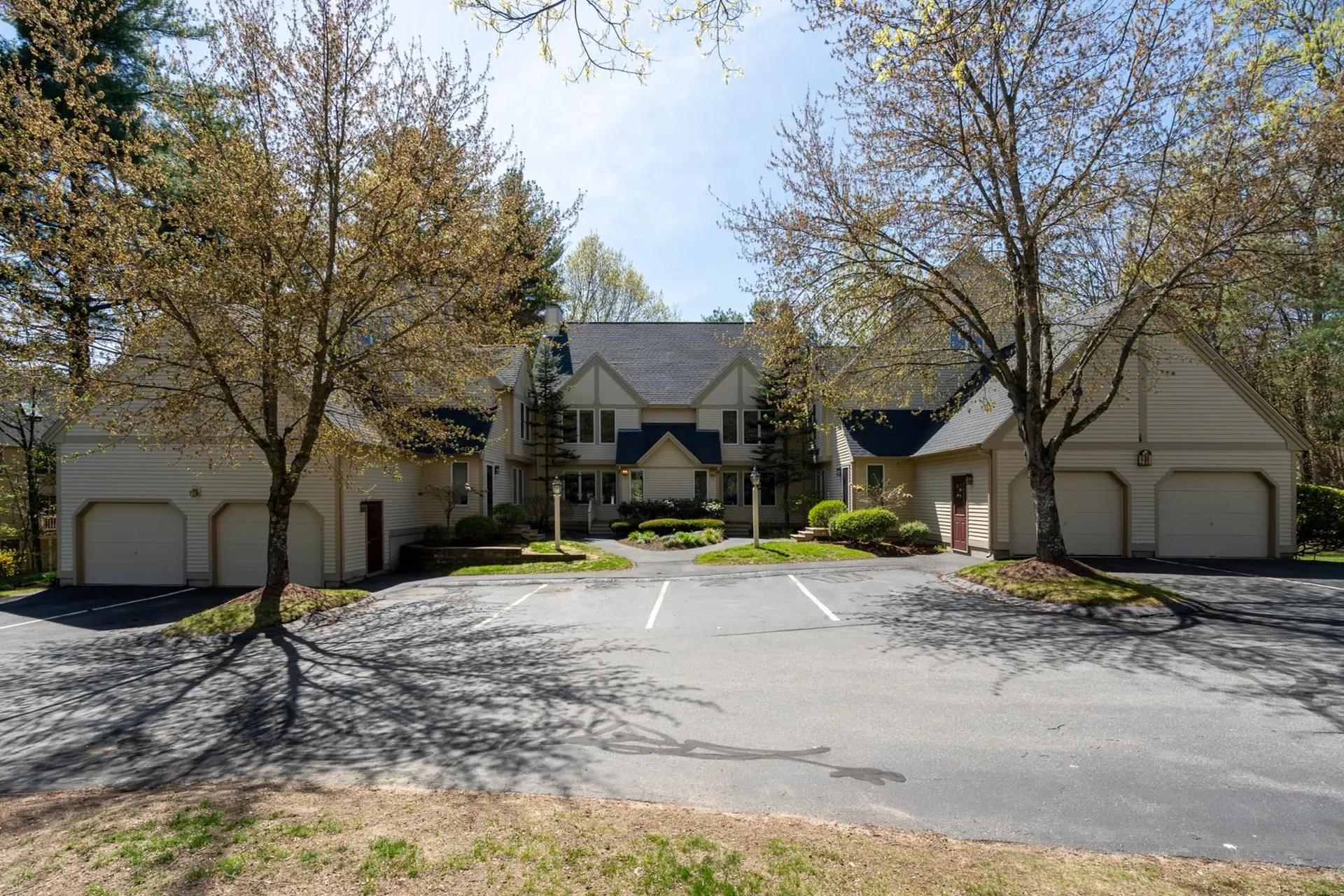 77 Dorchester Way Nashua NH 03064