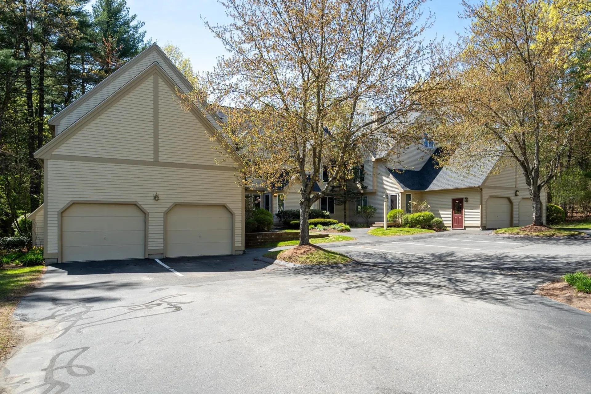 77 Dorchester Way Nashua NH 03064