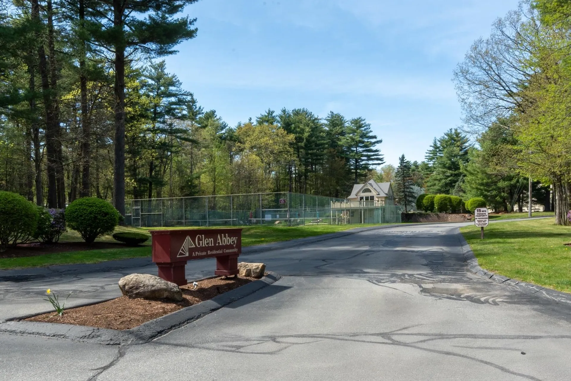 77 Dorchester Way Nashua NH 03064