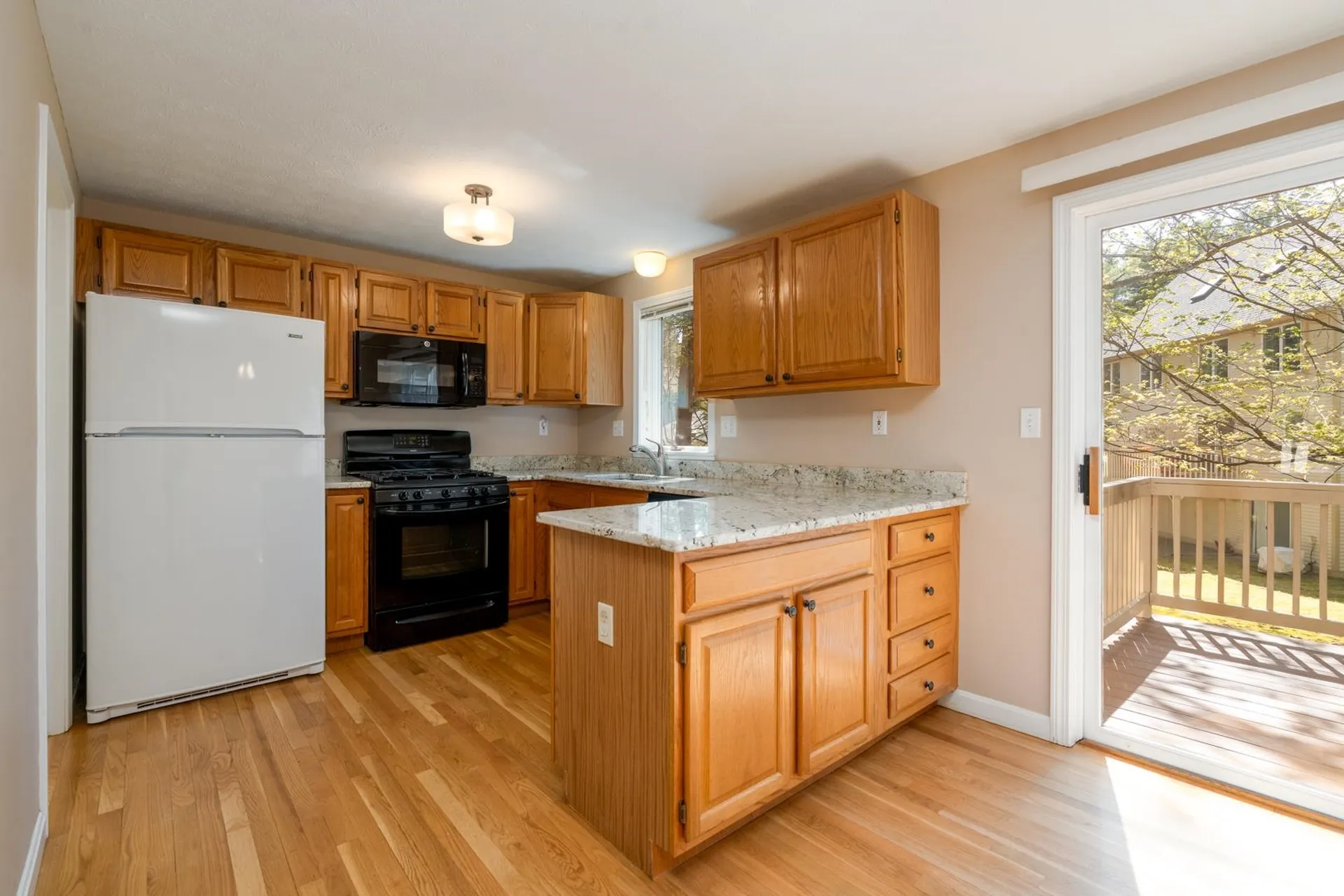 77 Dorchester Way Nashua NH 03064