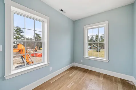 67 Groton Road Nashua NH 03062