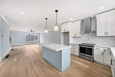 67 Groton Road Nashua NH 03062