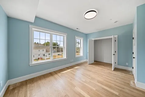 67 Groton Road Nashua NH 03062