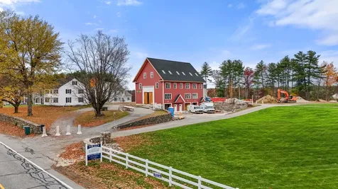 67 Groton Road Nashua NH 03062