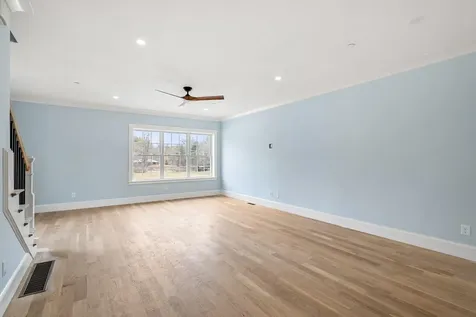 67 Groton Road Nashua NH 03062