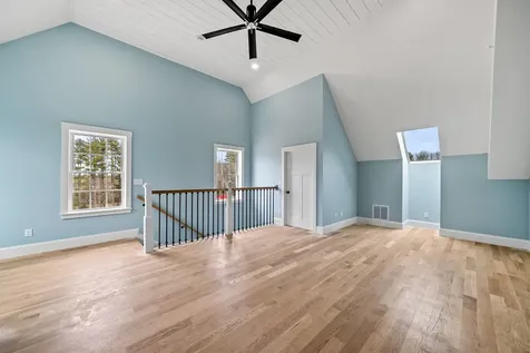 67 Groton Road Nashua NH 03062