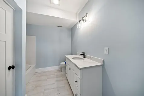 67 Groton Road Nashua NH 03062