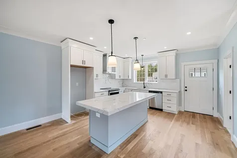 67 Groton Road Nashua NH 03062